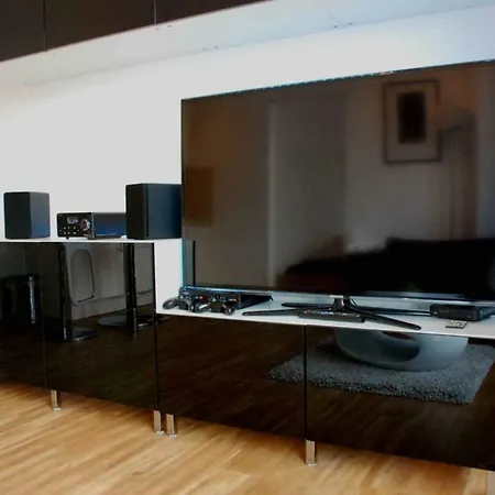 Apartment Exklusives Penthouse! Mit Wlan, Tiefgarage, 2 Fernseher Etc. *