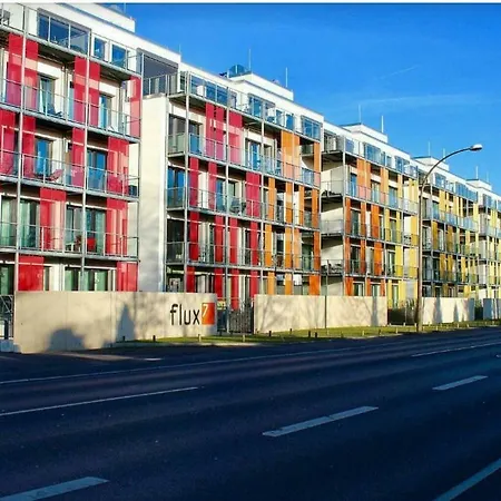 Exklusives Penthouse! Mit Wlan, Tiefgarage, 2 Fernseher Etc. Apartment *